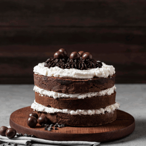 CHOCOLATE CAKE